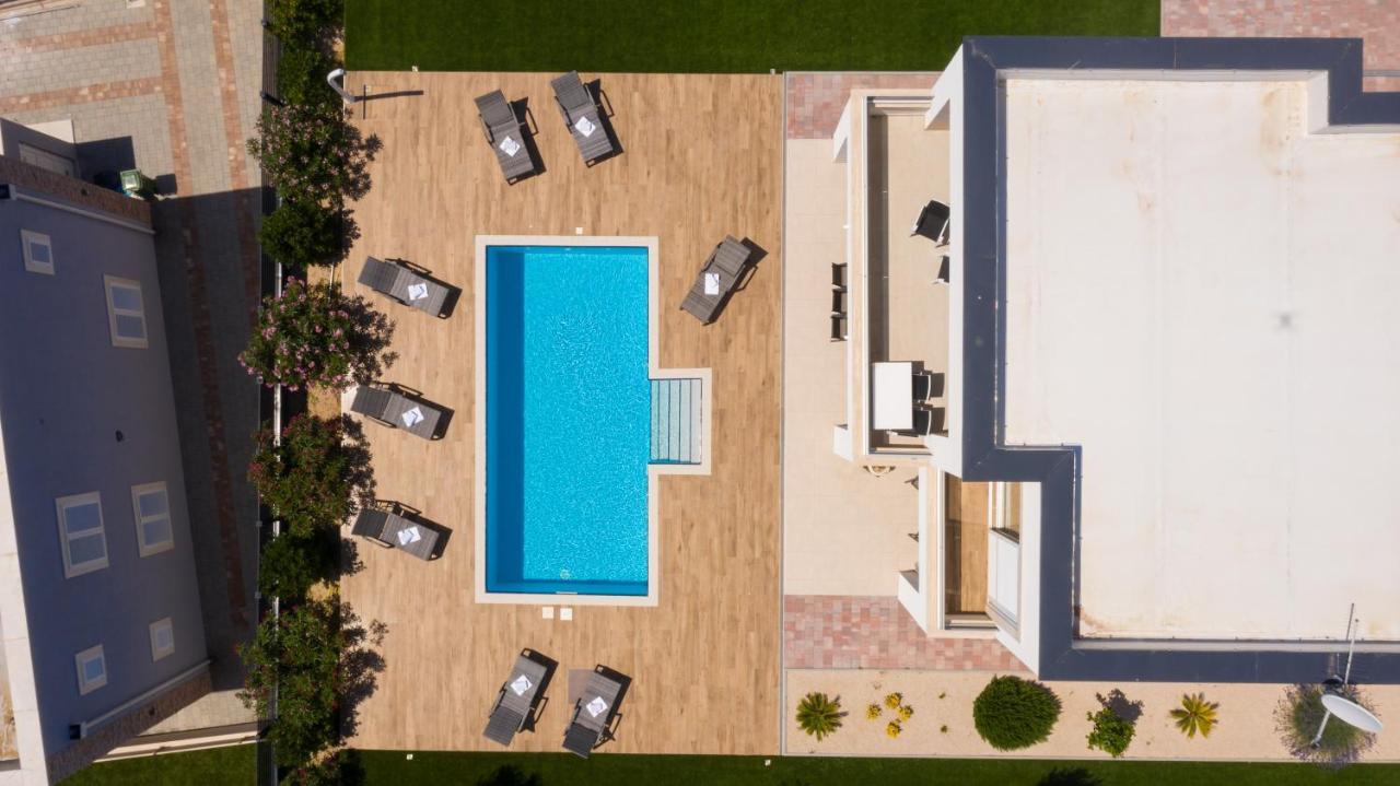 Villas Royal I With Private Pool نوفاليا المظهر الخارجي الصورة